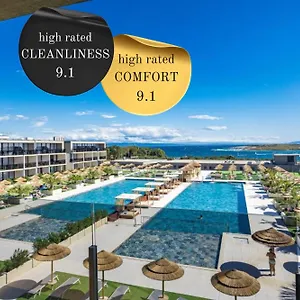 Del Mar Emotion Aparthotel Ližnjan